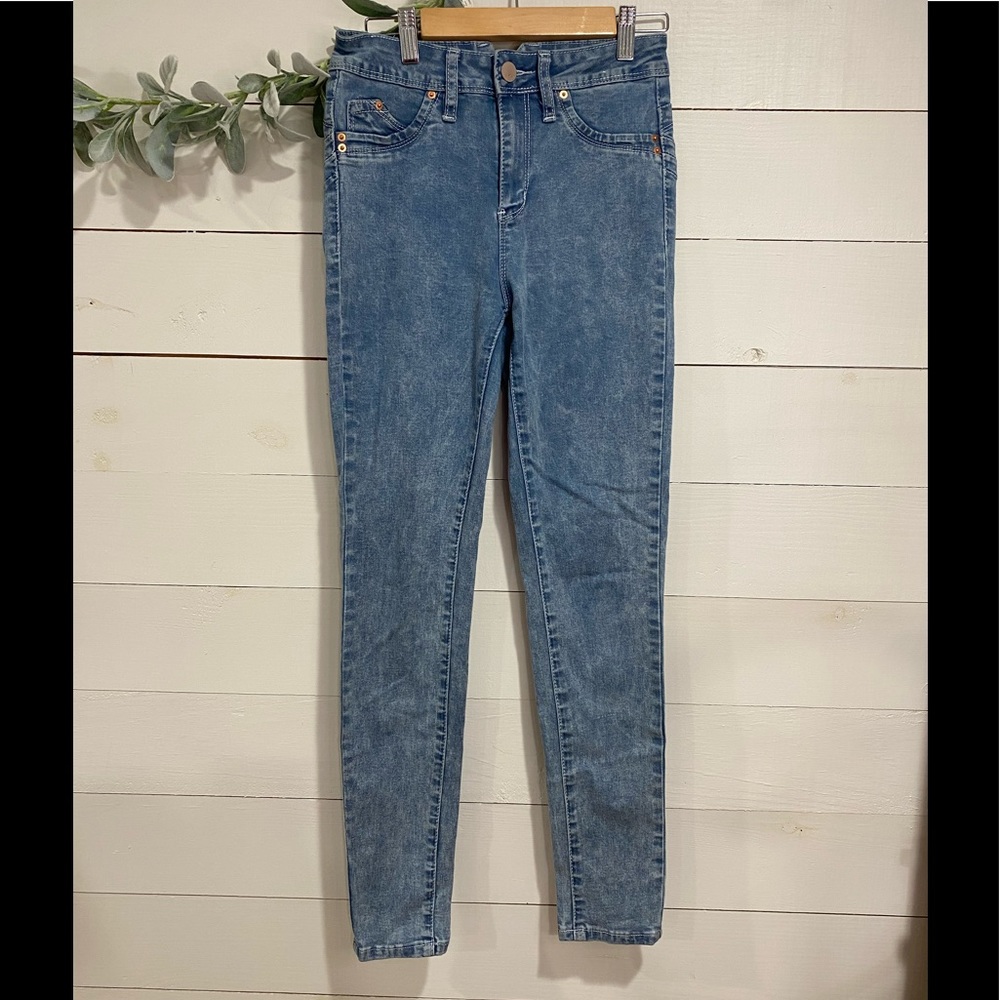 YMI LUXE Jeams